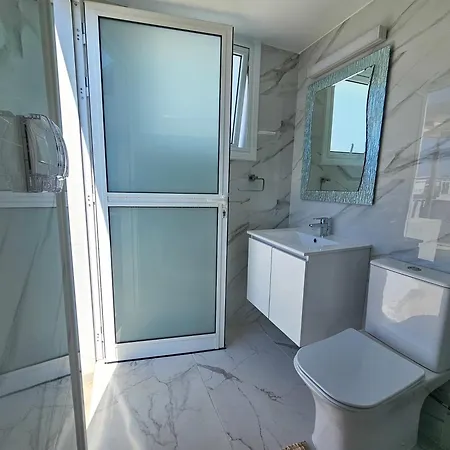 Villa Nissi Azure *