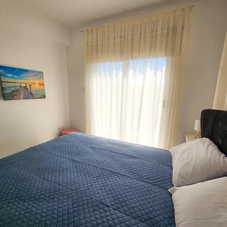 Nissi Azure * Agia Napa
